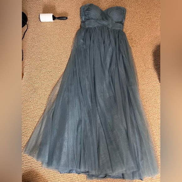 David’s Bridal Strapless Tulle Dress - Picture 4 of 10